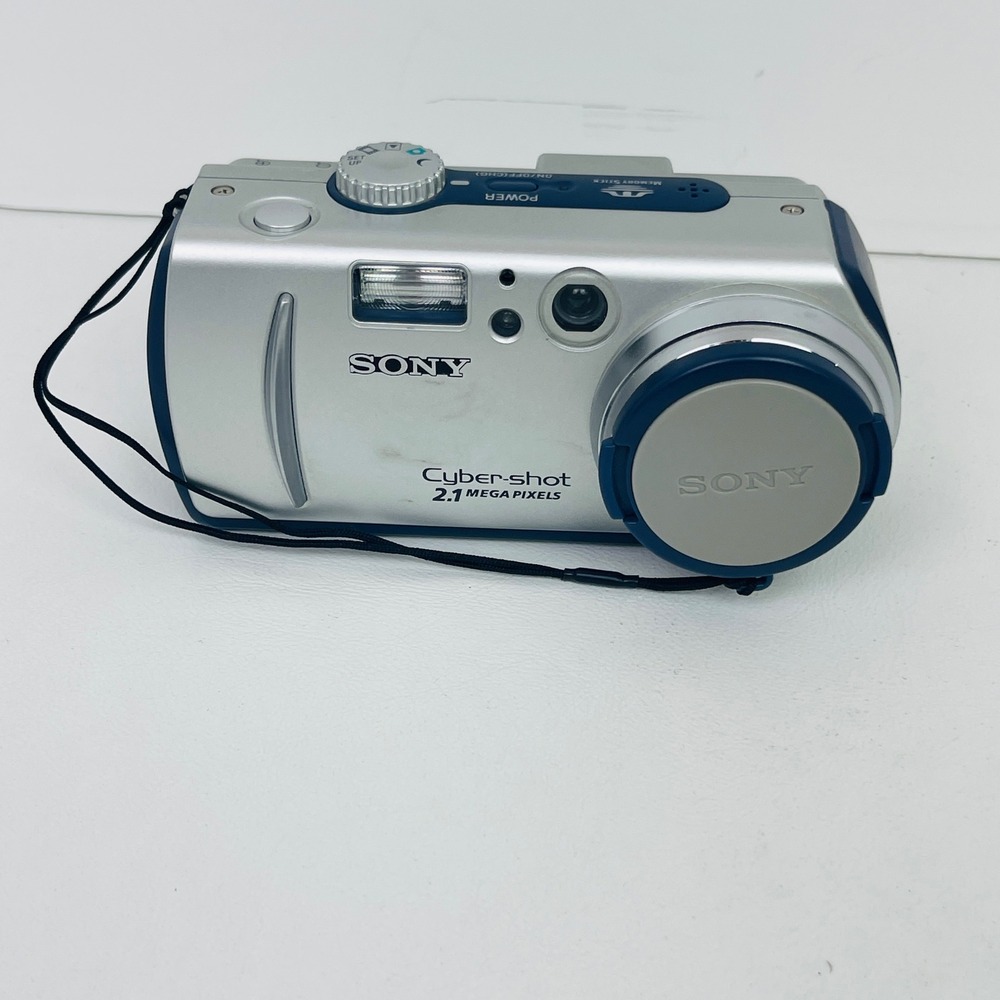 Sony Digital Camera DSC-P50 Cyber-shot 2.1MP 3x Optical Zoom Untested For Parts